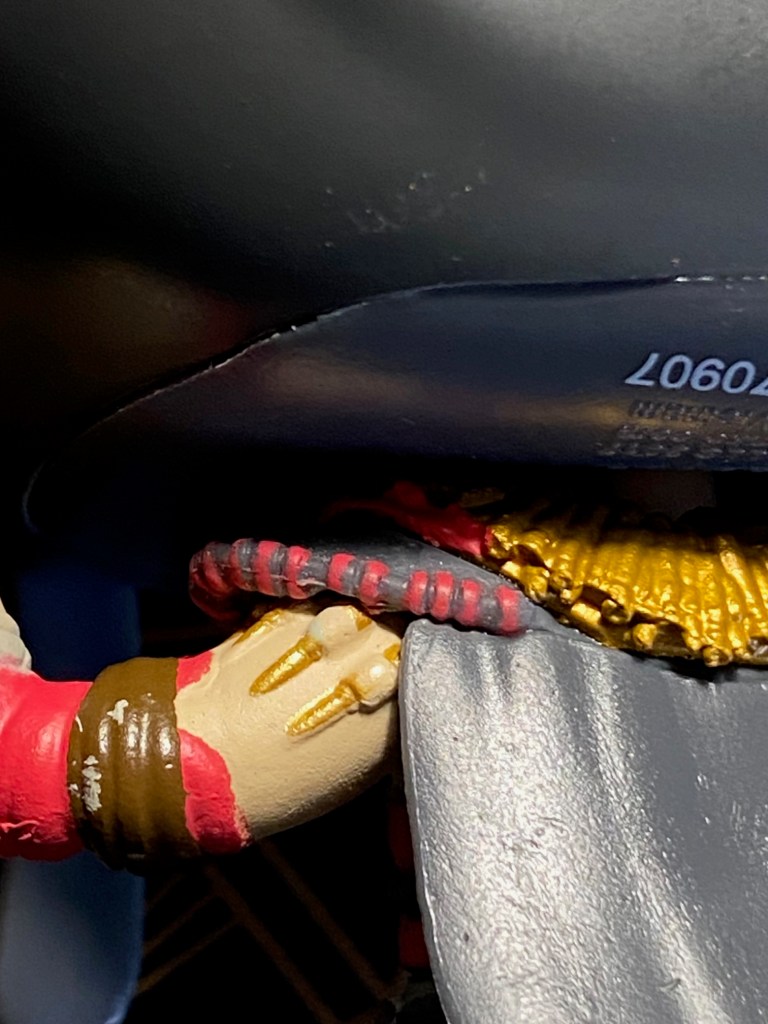 eclipse culstist figurine pauldron